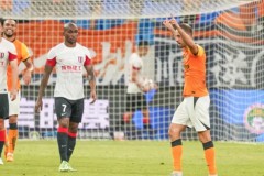 [英超]赛季首胜 水晶宫客场完胜维拉